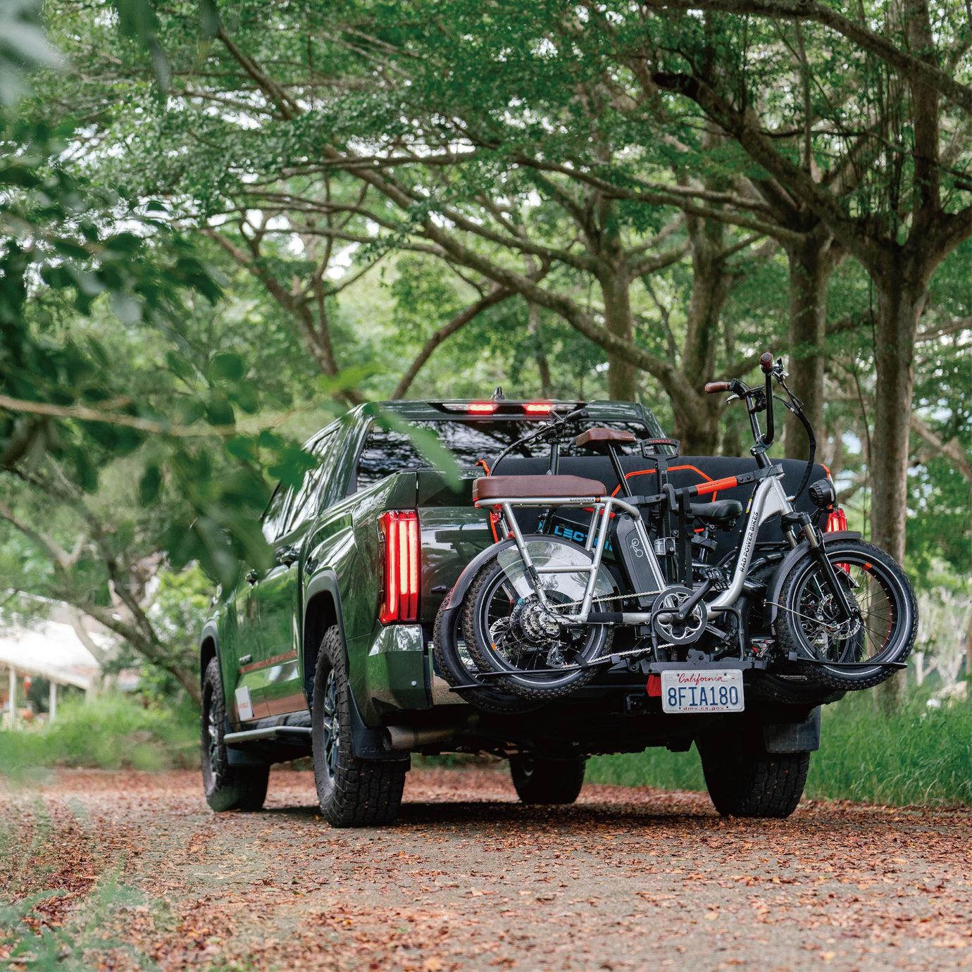Hyperax Patented Back Saver E-Bike Ramp with License Plate Holder